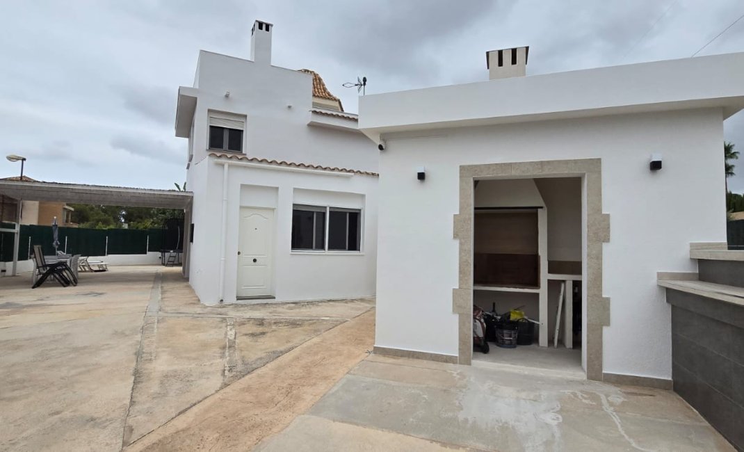 Revente - Villa -
La Nucía