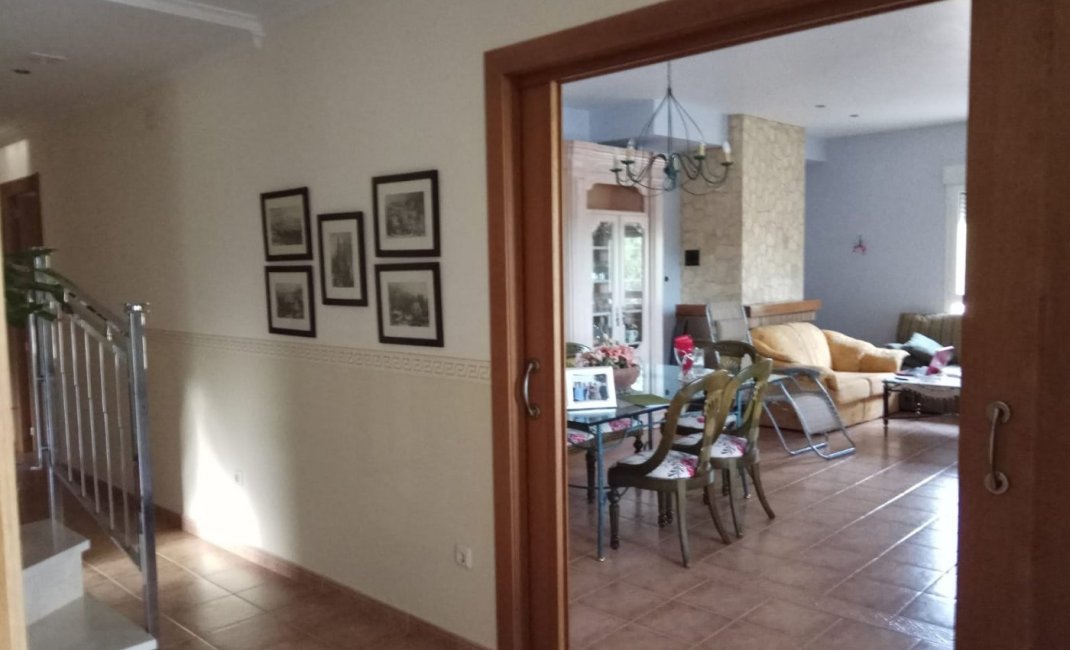 Reventa - Villa -
Yecla