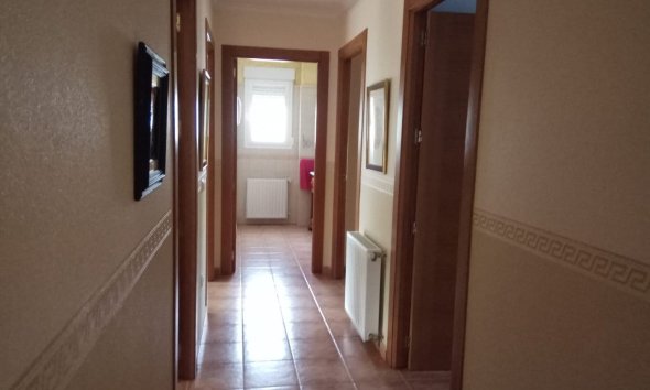 Reventa - Villa -
Yecla