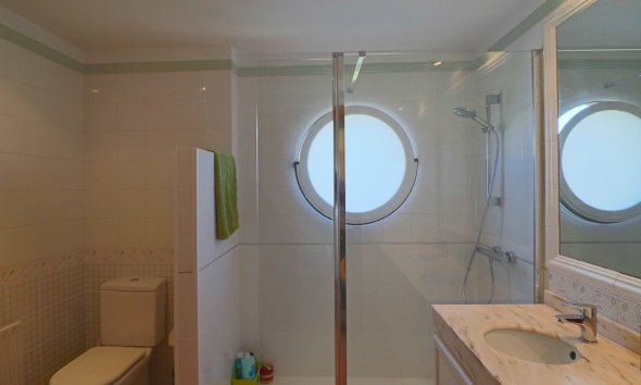 Resale - Villa -
Benidorm - Urbanizaciones