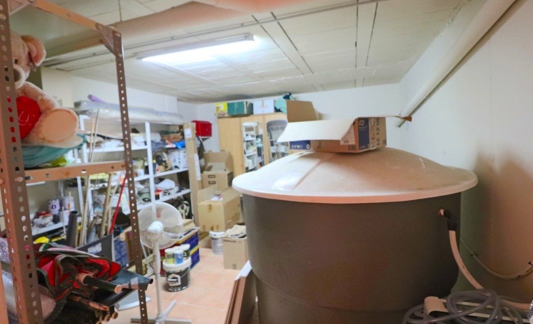 Resale - Villa -
Benidorm - Urbanizaciones