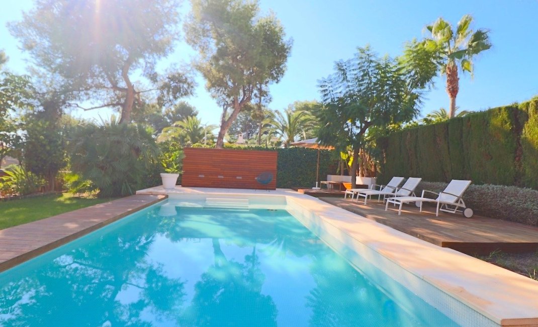 Resale - Villa -
Benidorm - Urbanizaciones