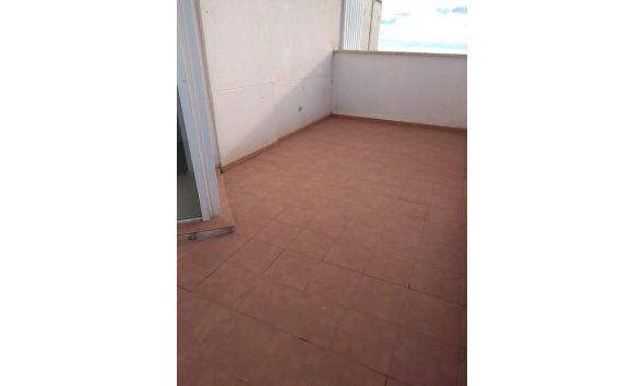 Resale - Apartment / flat -
Benidorm - Rincón de Loix