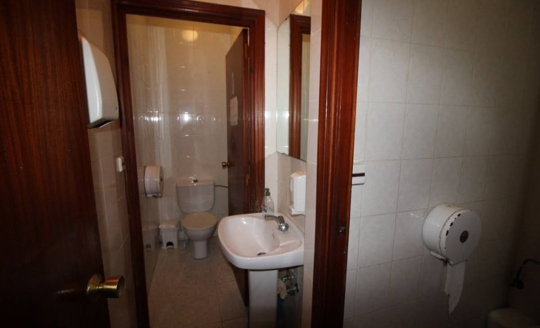 Resale - Commercial -
Benidorm - Colonia Madrid / Foietes