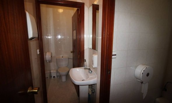 Resale - Commercial -
Benidorm - Colonia Madrid / Foietes