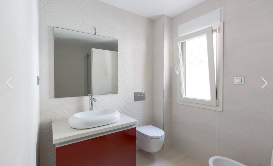 Herverkoop - Villa -
Moraira