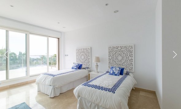 Herverkoop - Villa -
Moraira