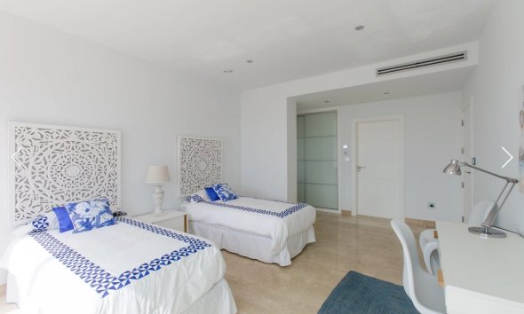 Herverkoop - Villa -
Moraira