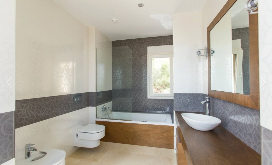 Herverkoop - Villa -
Moraira