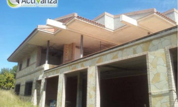 Resale - Villa -
Benidorm - Urbanizaciones