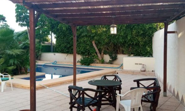 Resale - Villa -
Benidorm - Poniente