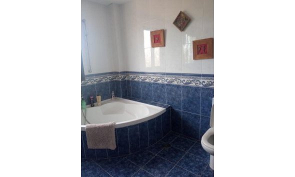 Resale - Villa -
Benidorm - Poniente