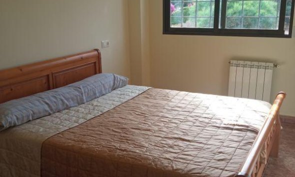 Resale - Villa -
Benidorm - Poniente