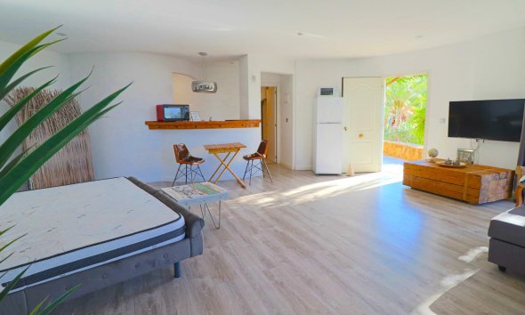 Resale - Villa -
El Campello - Coveta fuma