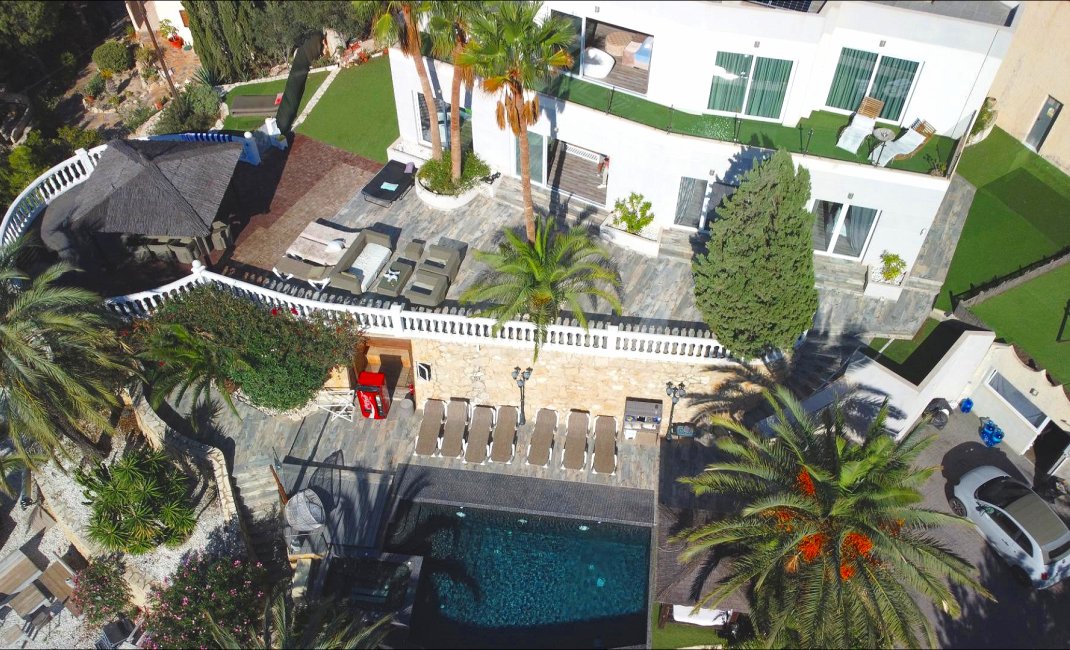 Resale - Villa -
El Campello - Coveta fuma