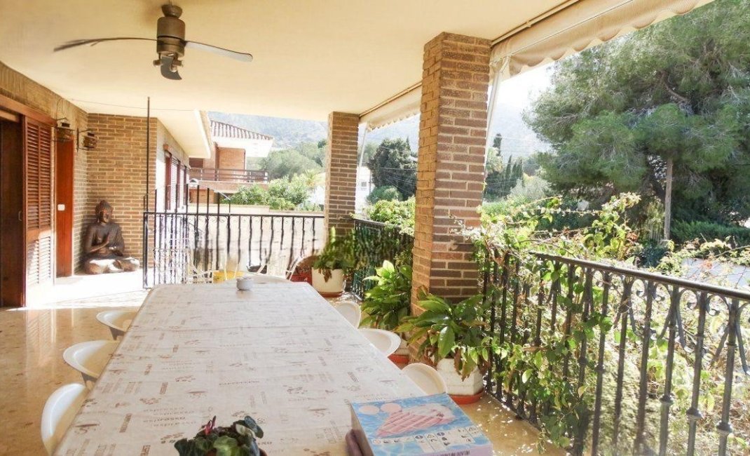 Resale - Villa -
Benidorm - Rincón de Loix