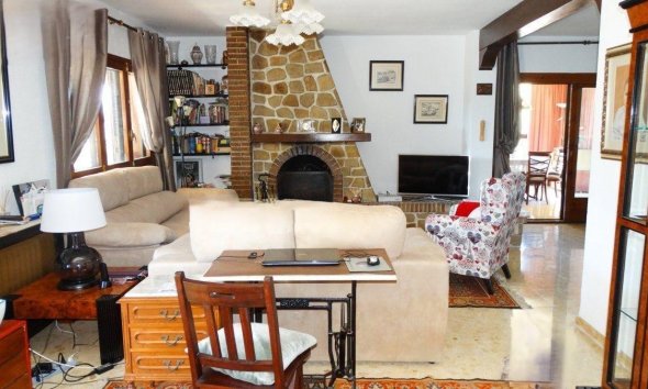 Resale - Villa -
Benidorm - Rincón de Loix