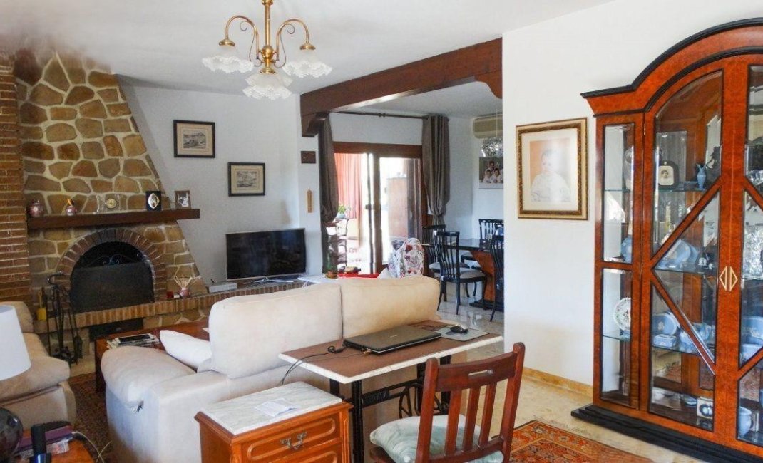 Resale - Villa -
Benidorm - Rincón de Loix