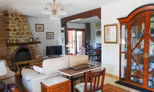 Resale - Villa -
Benidorm - Rincón de Loix