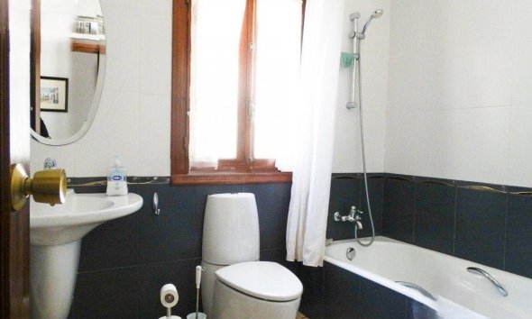 Resale - Villa -
Benidorm - Rincón de Loix