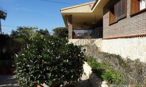Resale - Villa -
Benidorm - Rincón de Loix