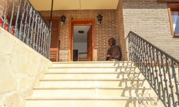 Resale - Villa -
Benidorm - Rincón de Loix