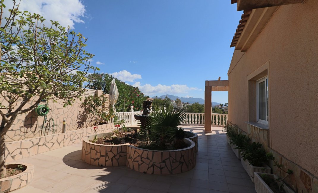 Resale - Townhouse / Semi -
La Nucía - Urbanisations