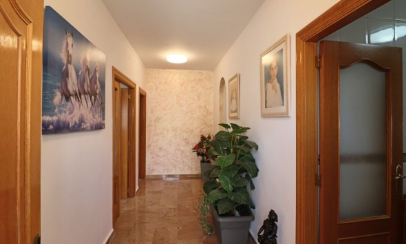 Resale - Townhouse / Semi -
La Nucía - Urbanisations