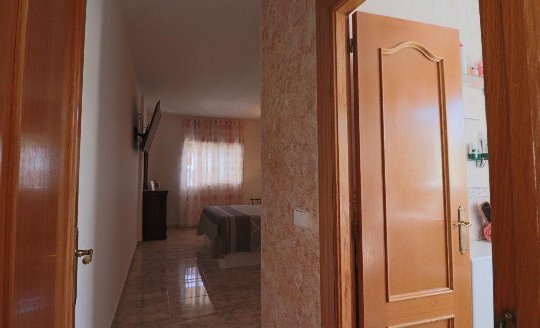 Resale - Townhouse / Semi -
La Nucía - Urbanisations