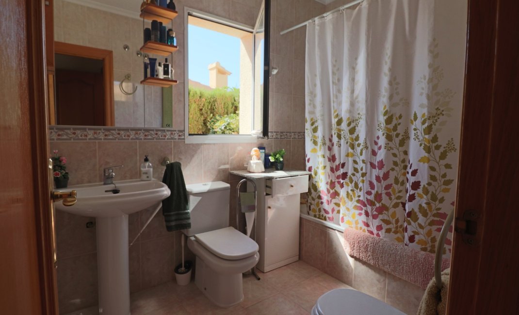 Resale - Townhouse / Semi -
La Nucía - Urbanisations