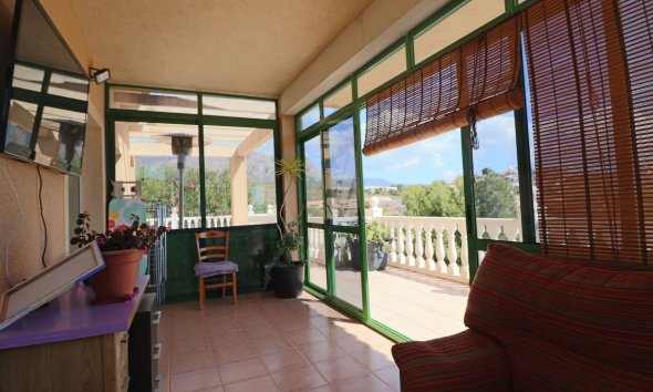 Resale - Townhouse / Semi -
La Nucía - Urbanisations