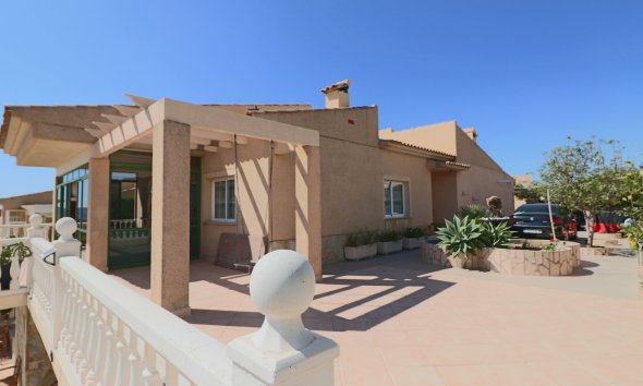 Resale - Townhouse / Semi -
La Nucía - Urbanisations