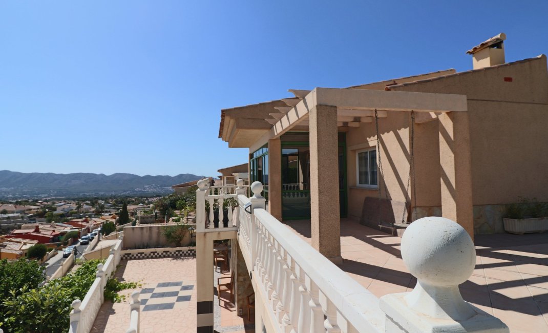 Resale - Townhouse / Semi -
La Nucía - Urbanisations