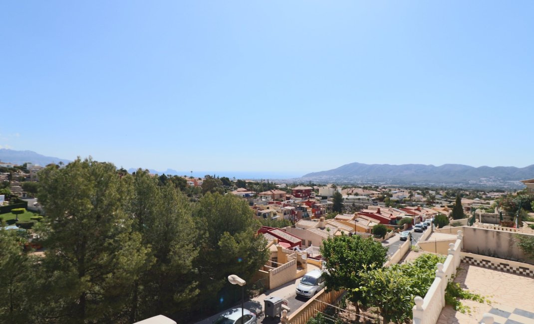 Resale - Townhouse / Semi -
La Nucía - Urbanisations