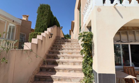 Resale - Townhouse / Semi -
La Nucía - Urbanisations