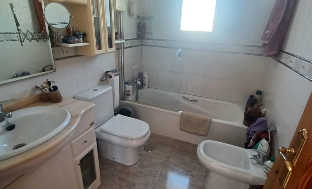 Herverkoop - Villa -
La Nucía