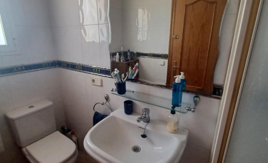 Herverkoop - Villa -
La Nucía