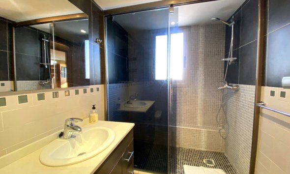 Short Term Rental - Apartment / flat -
Benidorm - Levante