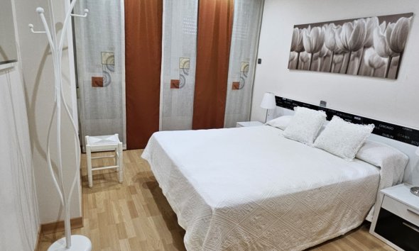 Resale - Apartment / flat -
Benidorm - Levante