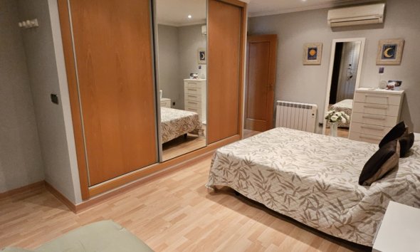 Resale - Apartment / flat -
Benidorm - Levante