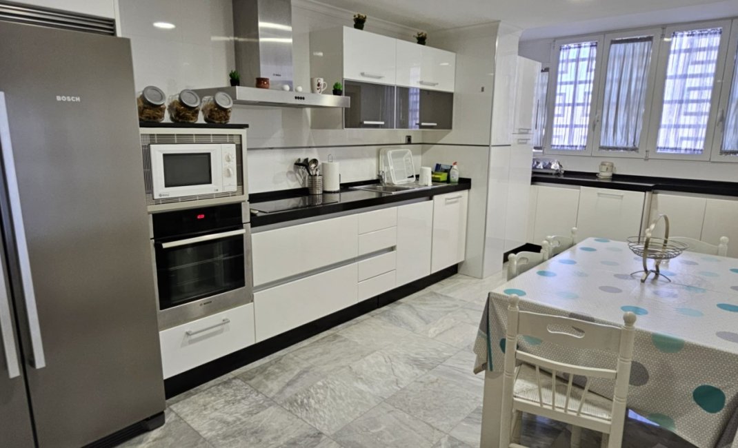 Resale - Apartment / flat -
Benidorm - Levante