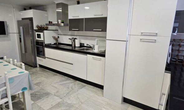 Resale - Apartment / flat -
Benidorm - Levante