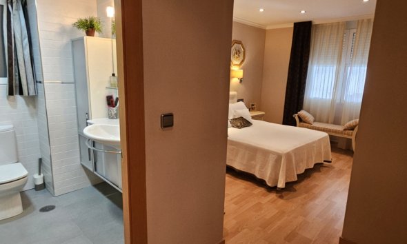 Resale - Apartment / flat -
Benidorm - Levante