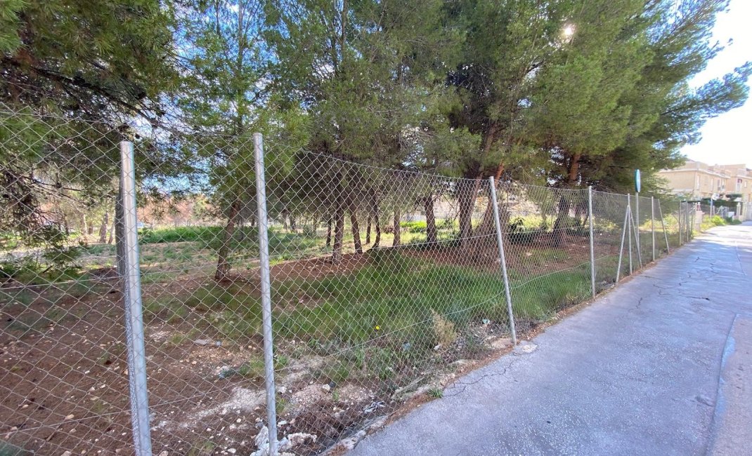 Resale - Plot / Land -
La Nucía - Urbanisations