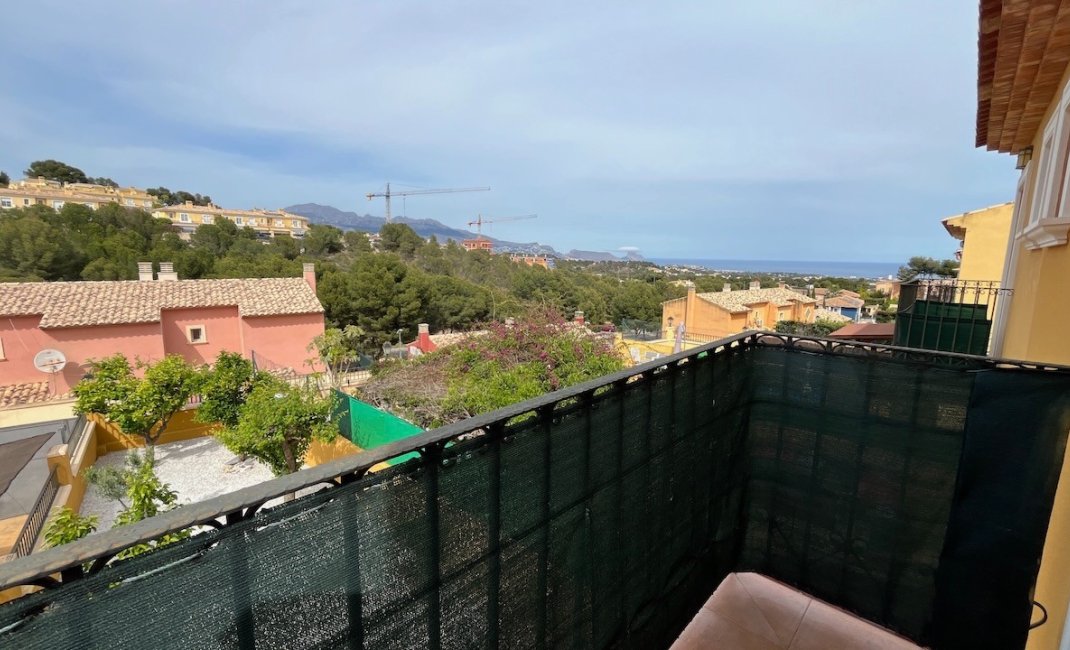 Resale - Townhouse / Semi -
La Nucía - Montebello - Nou Espai
