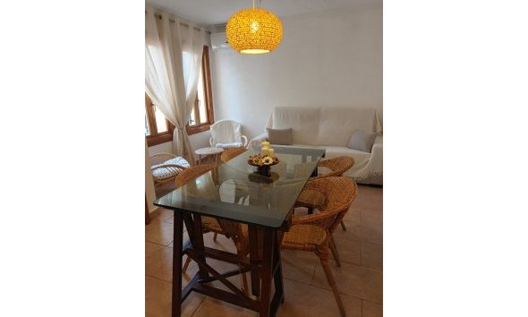 Herverkoop - Appartement / flat -
Altea