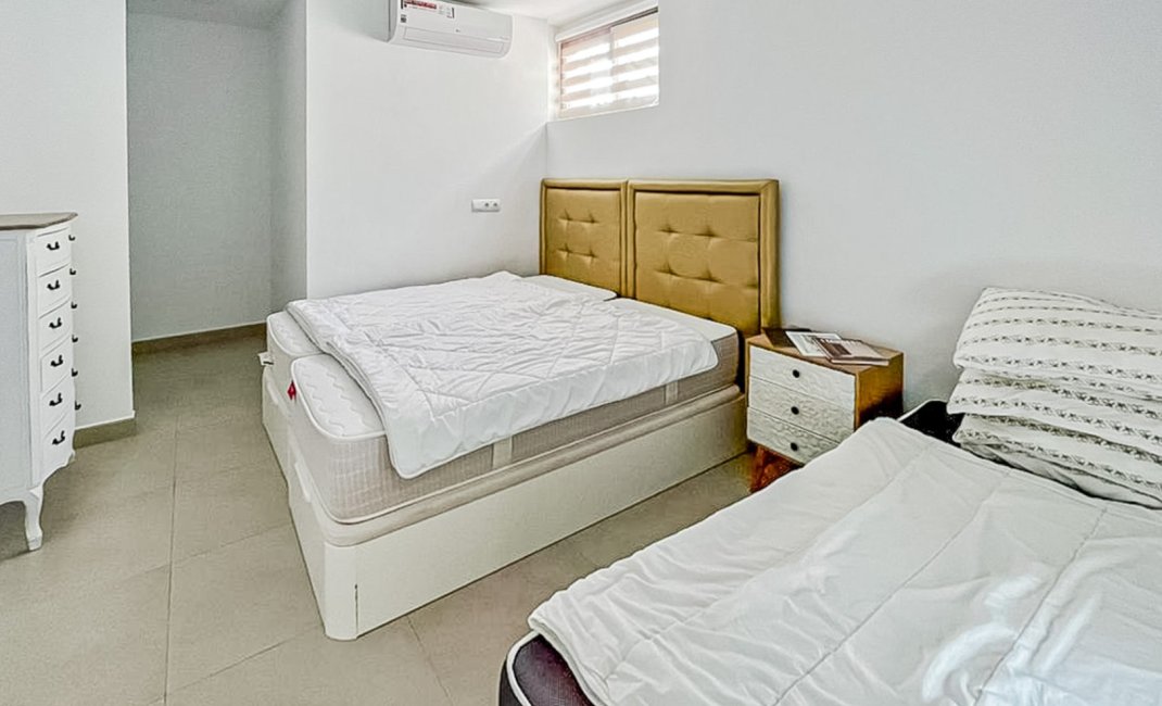 Resale - Villa -
La Nucía - Montebello - Nou Espai