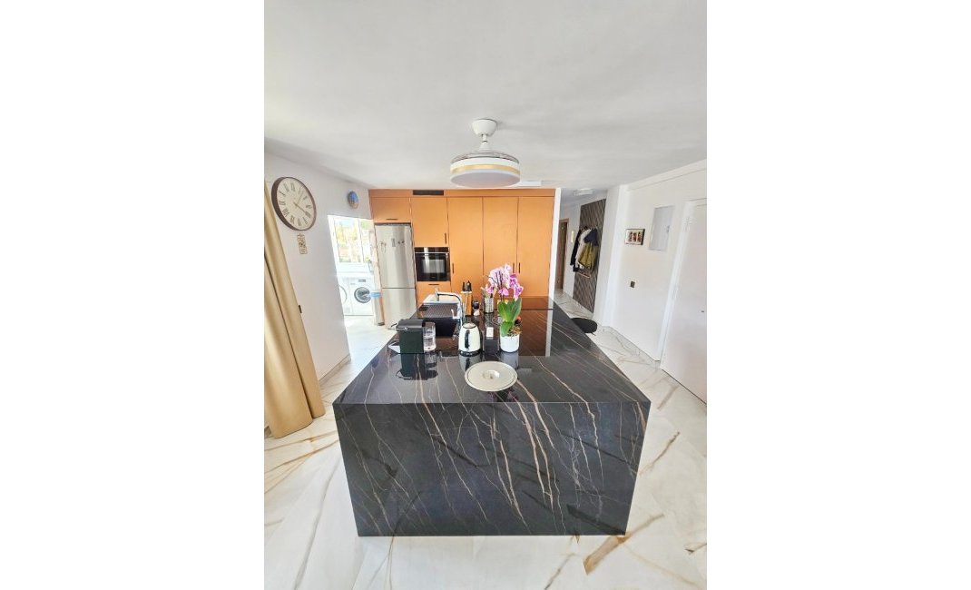 Reventa - Apartamento / piso -
Altea