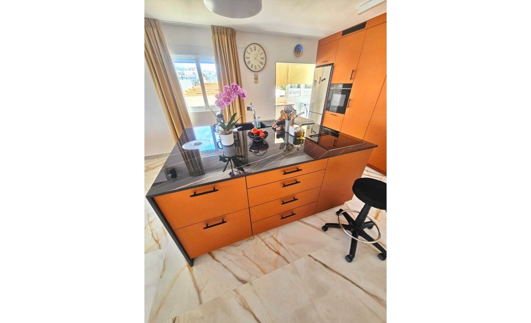 Reventa - Apartamento / piso -
Altea