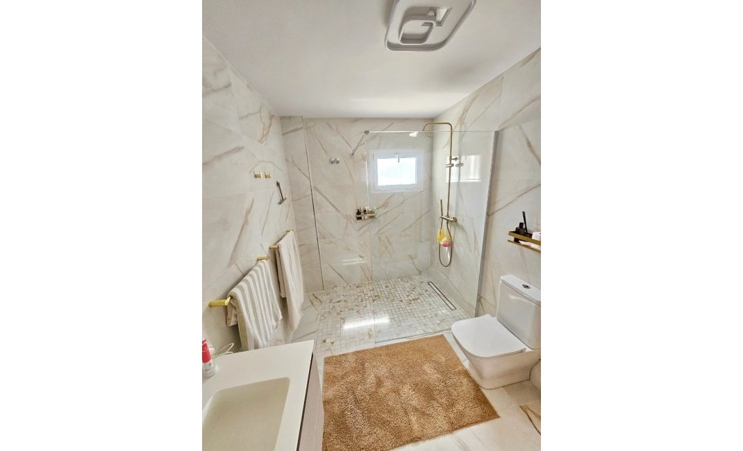 Reventa - Apartamento / piso -
Altea